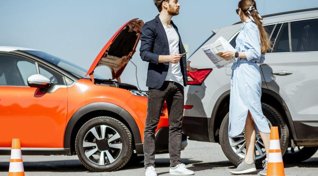 Why you should hire a car accident lawyer after being involved in a crash